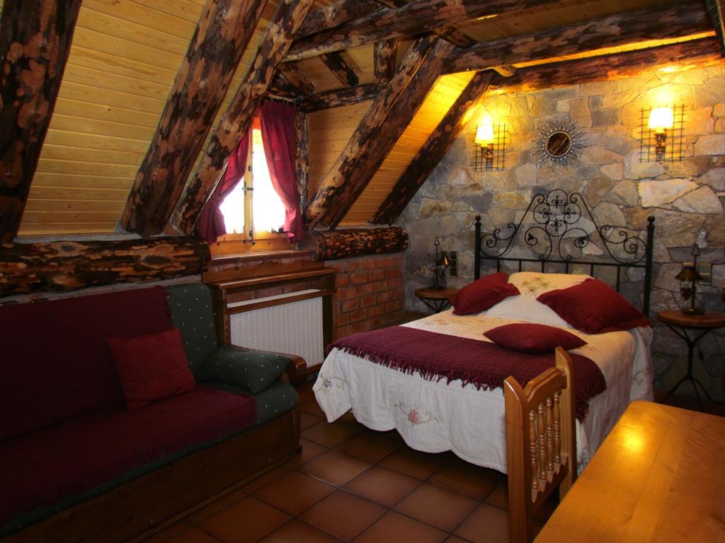 Casa Rural Fontamil Gistaín Szoba fotó